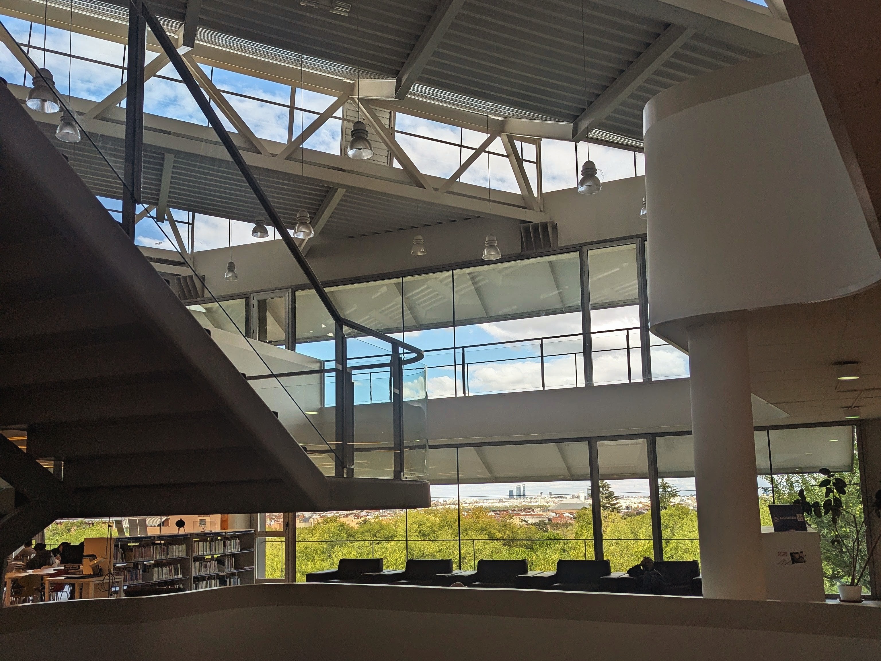 [blog_5_biblioteca1.jpg]